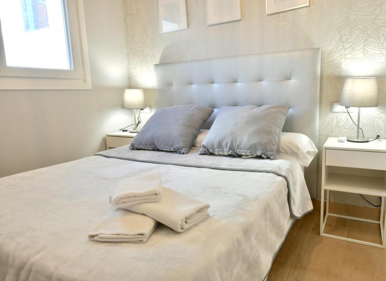 Ms4 Apartamentos Nervion Sevilla Exterior foto