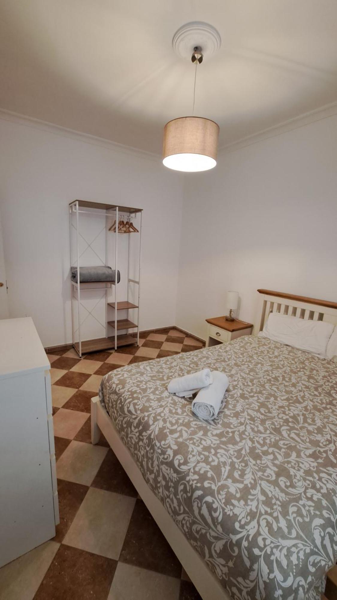 Ms4 Apartamentos Nervion Sevilla Exterior foto