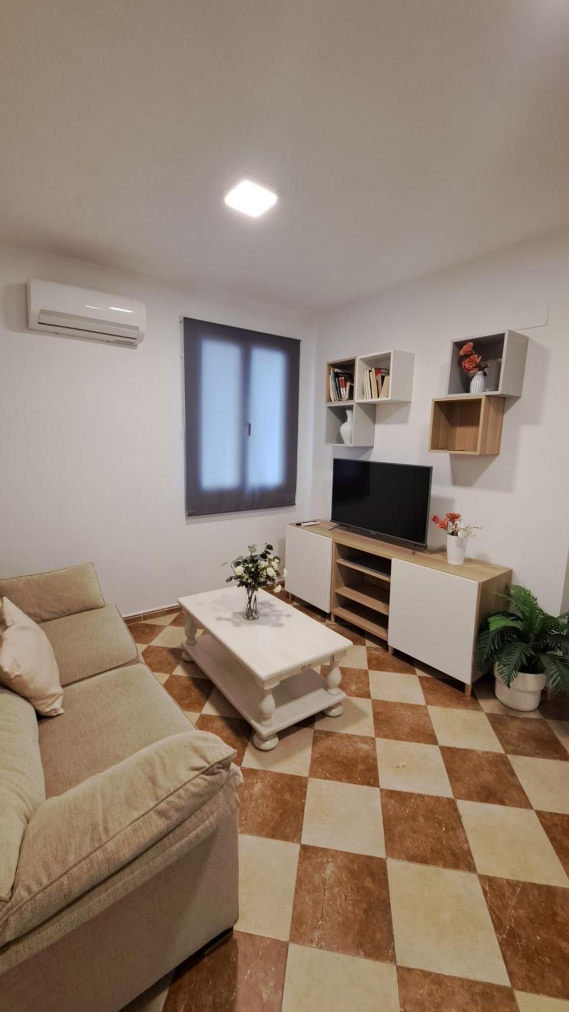 Ms4 Apartamentos Nervion Sevilla Exterior foto